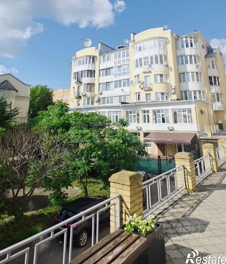 1-комн квартира улица Парижской Коммуны, 1А,  д. 1А