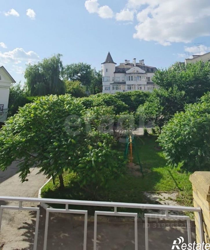 1-комн квартира улица Парижской Коммуны, 1А,  д. 1А