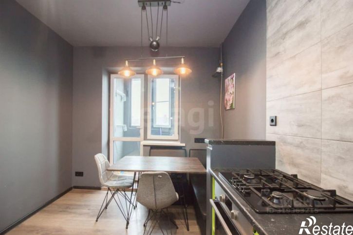 1-комн квартира улица Парижской Коммуны, 1А,  д. 1А