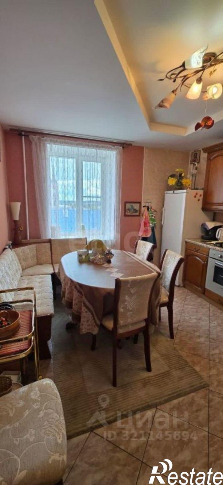 3-комн квартира улица Суворова, 111/21,  д. 111/21