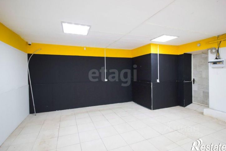 Торговое помещение улица Болотникова, 11,  д. 11