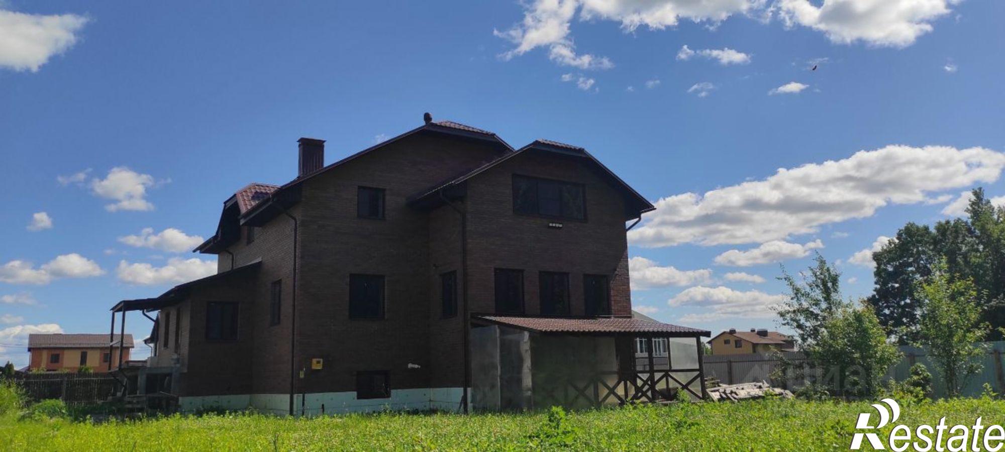 Купить дачу, дом, коттедж за 11 249 000 рублей на 3-я Клубничная улица, 1