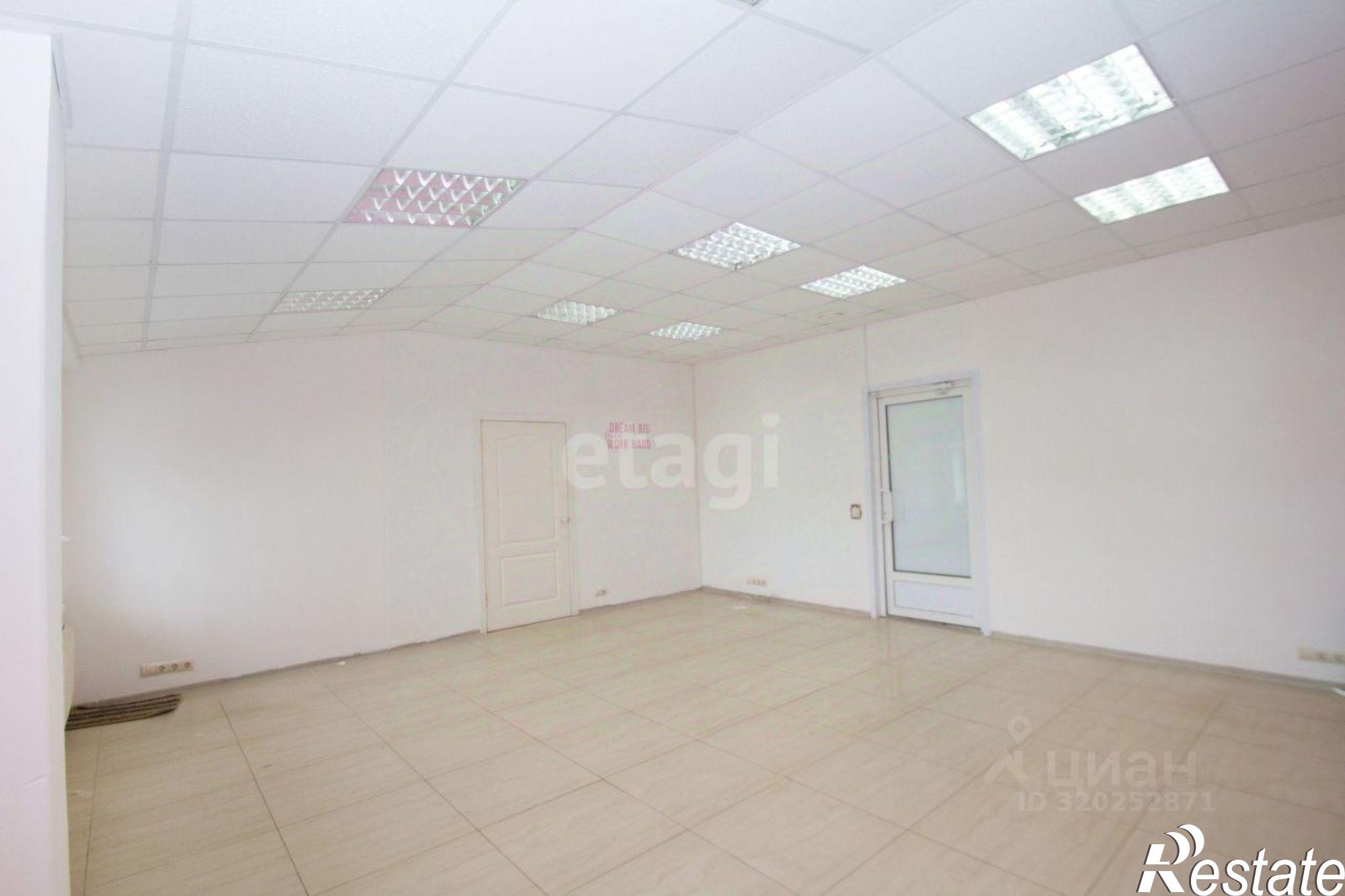 Купить офис, помещение под офис за 8 300 060 рублей на ул Театральная, 6