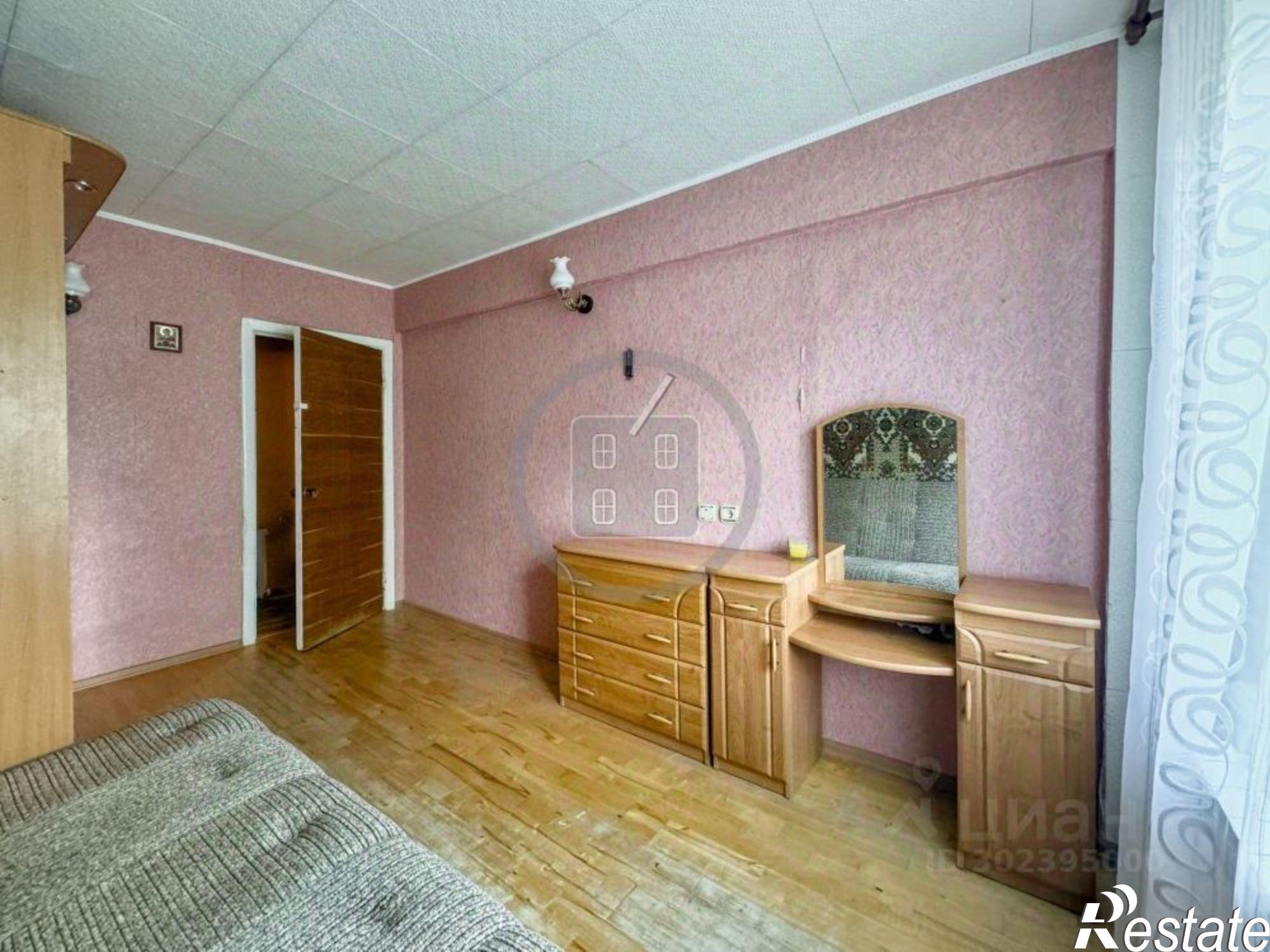 Купить квартиру за 4 300 000 рублей на Хрустальная улица, 64