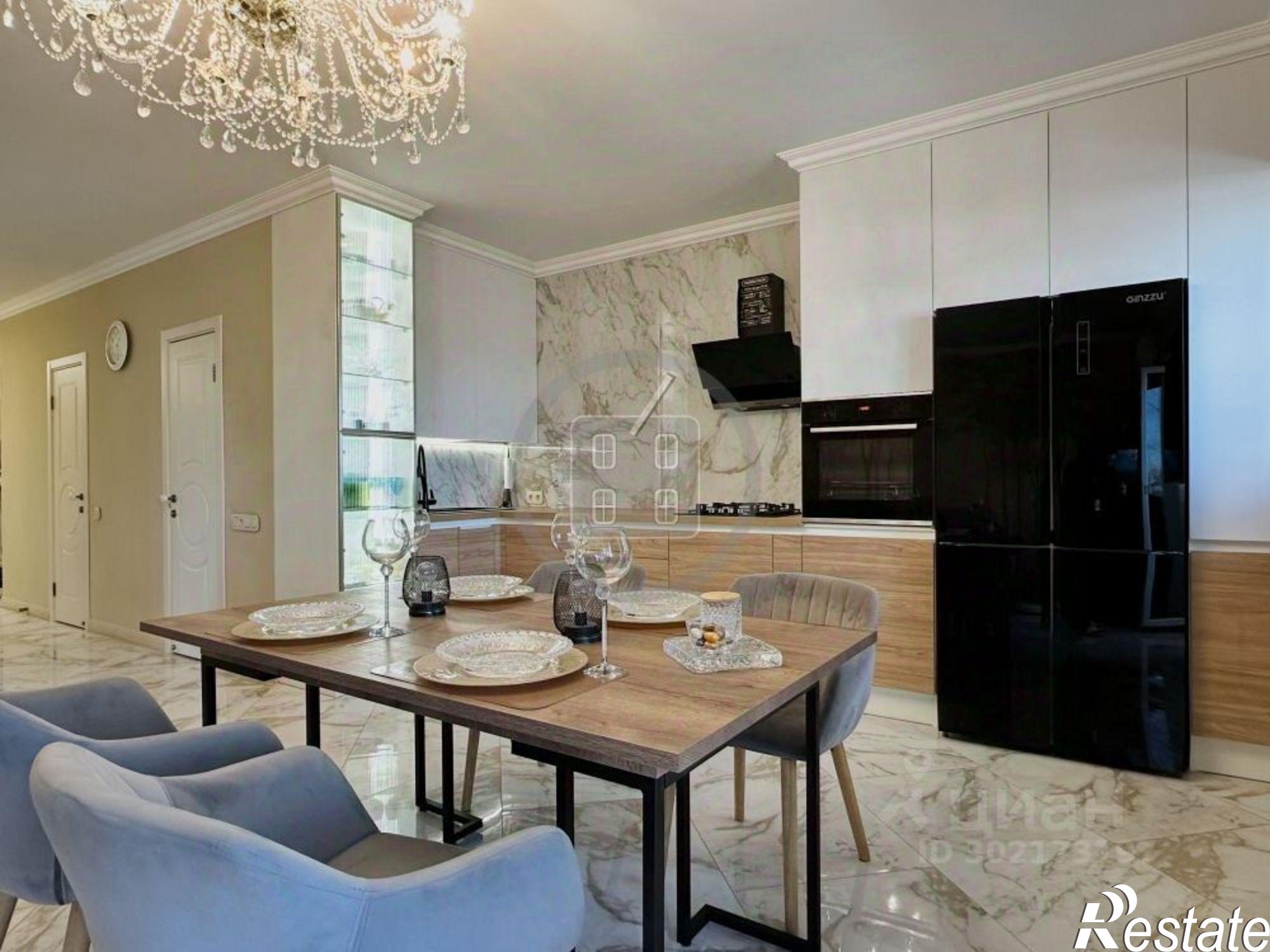 Купить квартиру за 23 000 000 рублей на ул Поле Свободы, 129