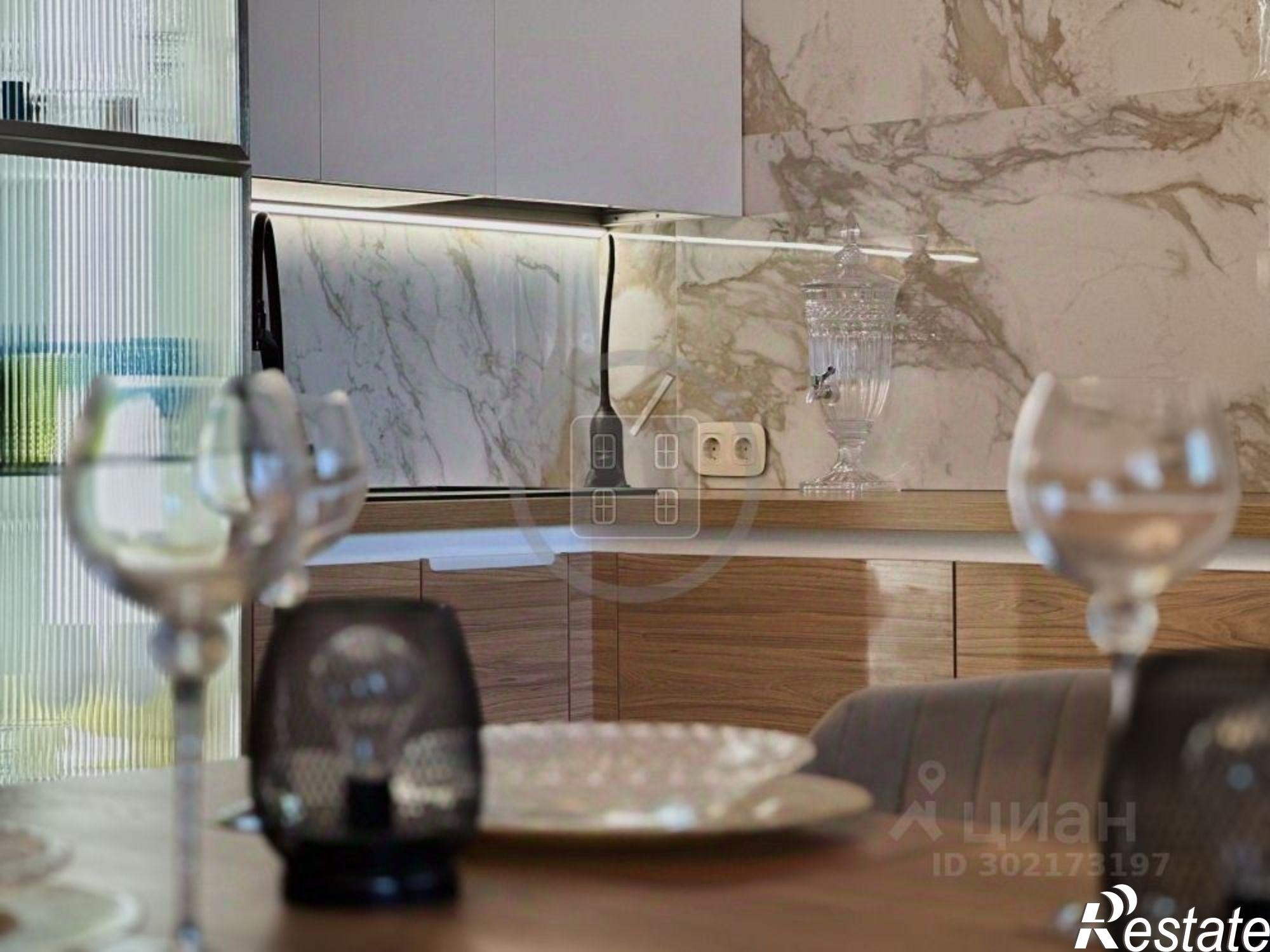 Купить квартиру за 23 000 000 рублей на ул Поле Свободы, 129