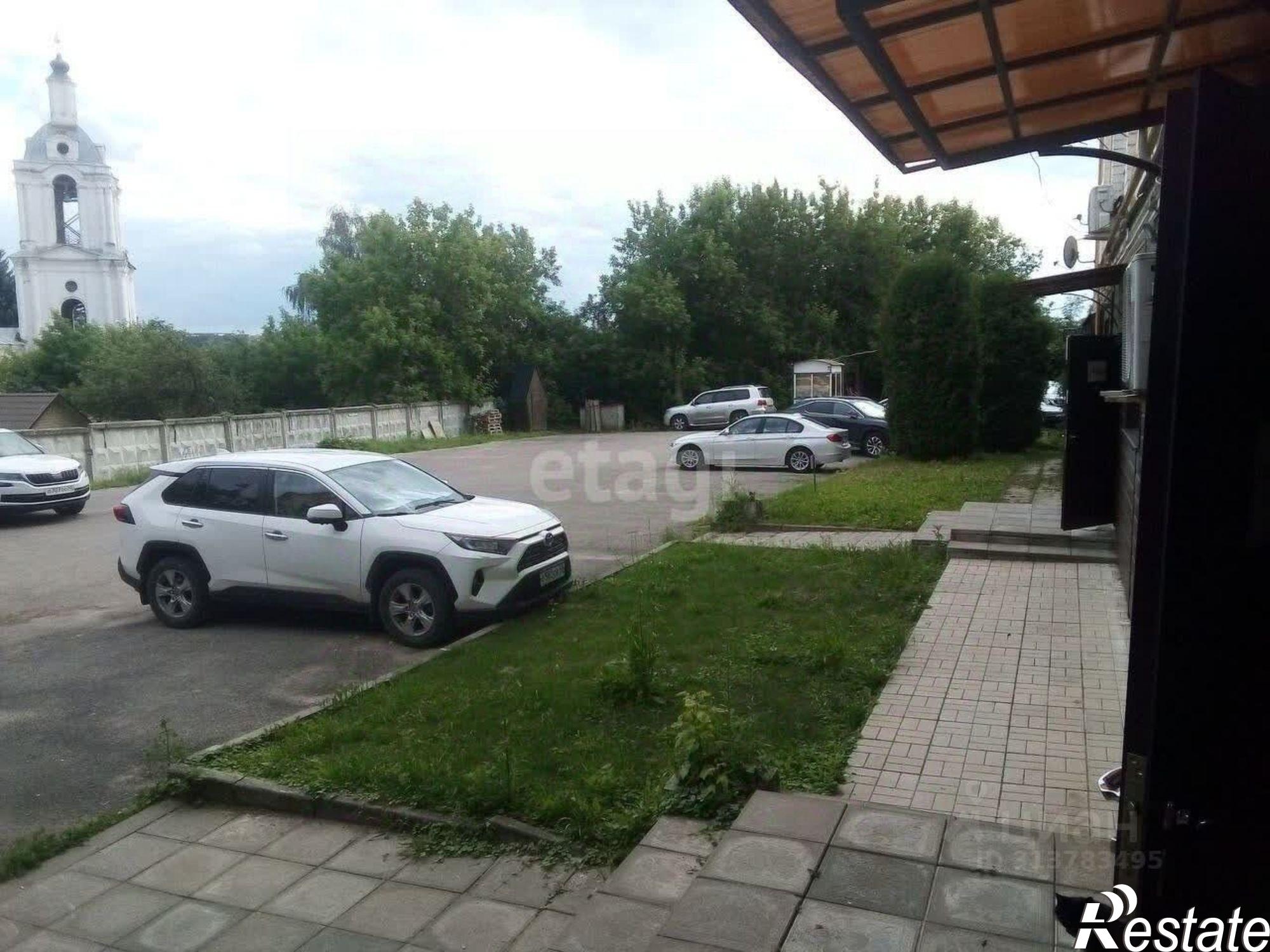 Купить квартиру за 15 000 000 рублей на Смоленский переулок, 4