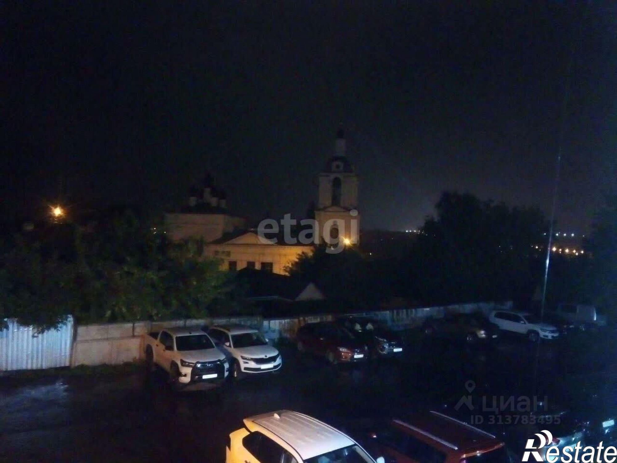 Купить квартиру за 15 000 000 рублей на Смоленский переулок, 4