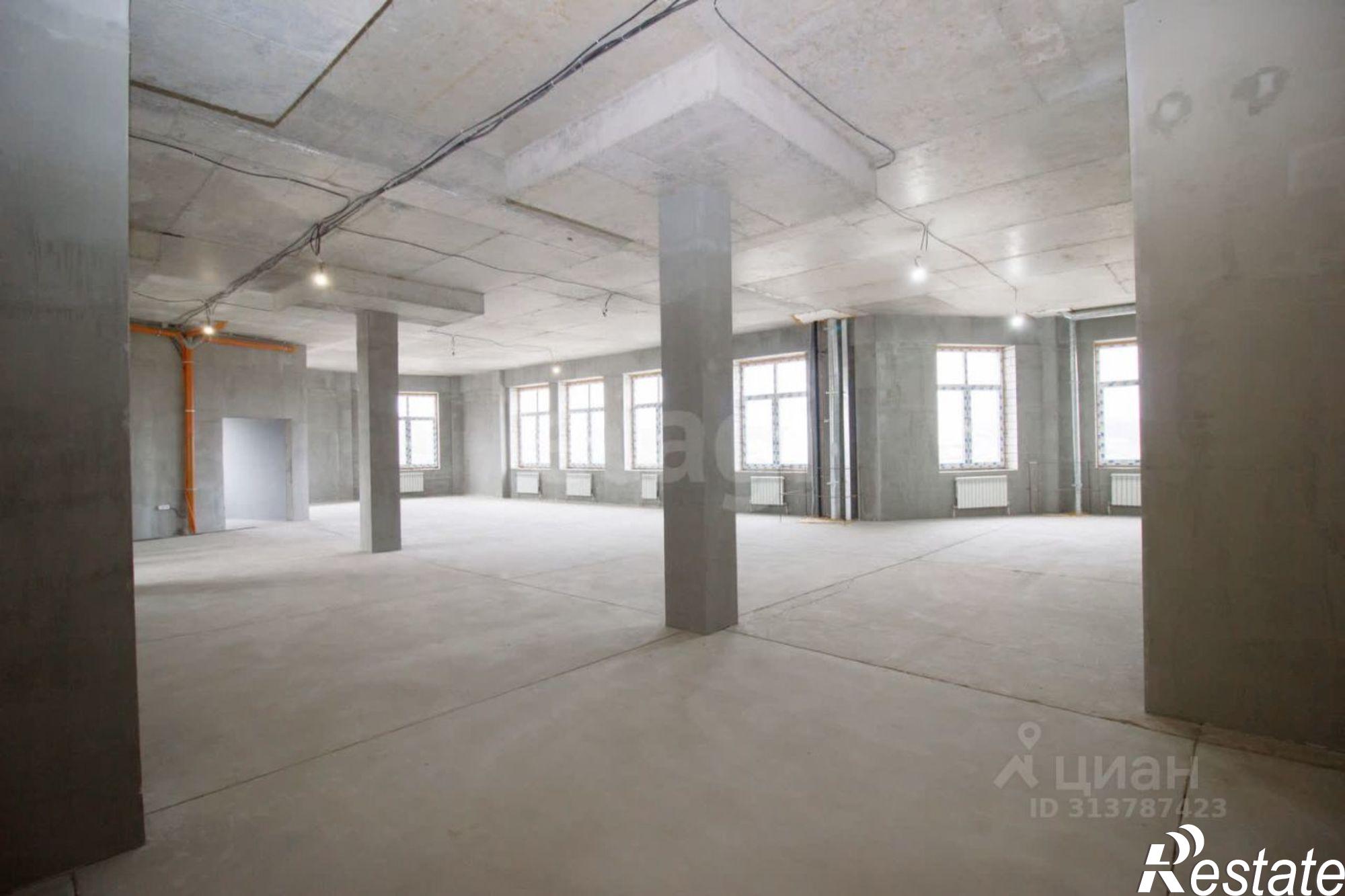 Купить торговое помещение за 24 962 100 рублей на Изумрудная улица, 24