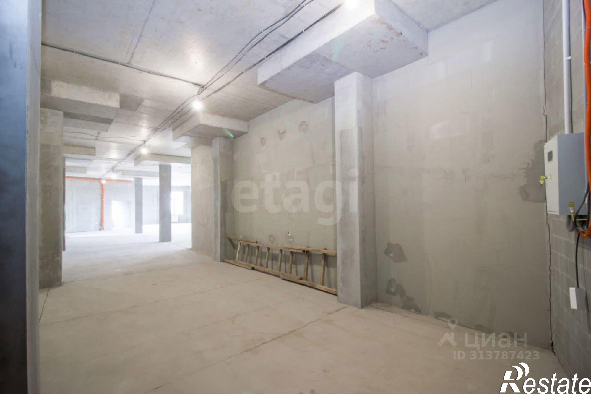 Купить торговое помещение за 24 962 100 рублей на Изумрудная улица, 24