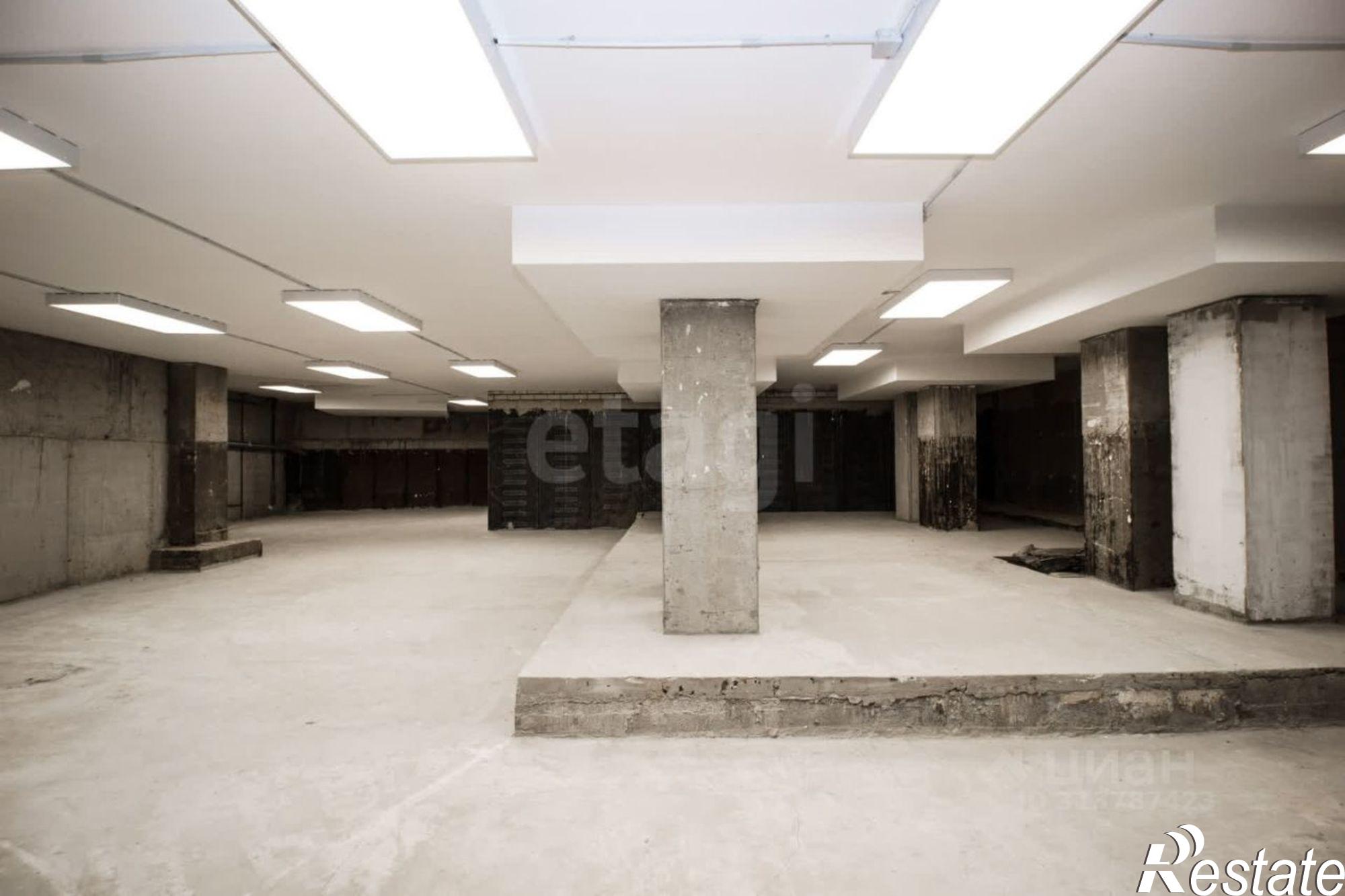 Купить торговое помещение за 24 962 100 рублей на Изумрудная улица, 24