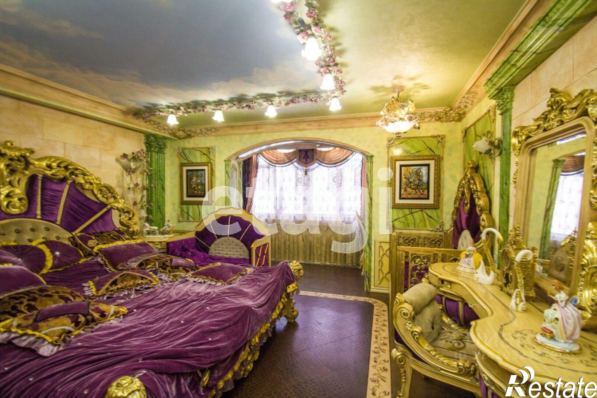 Купить квартиру за 35 000 000 рублей на ул Тульская, 34/2