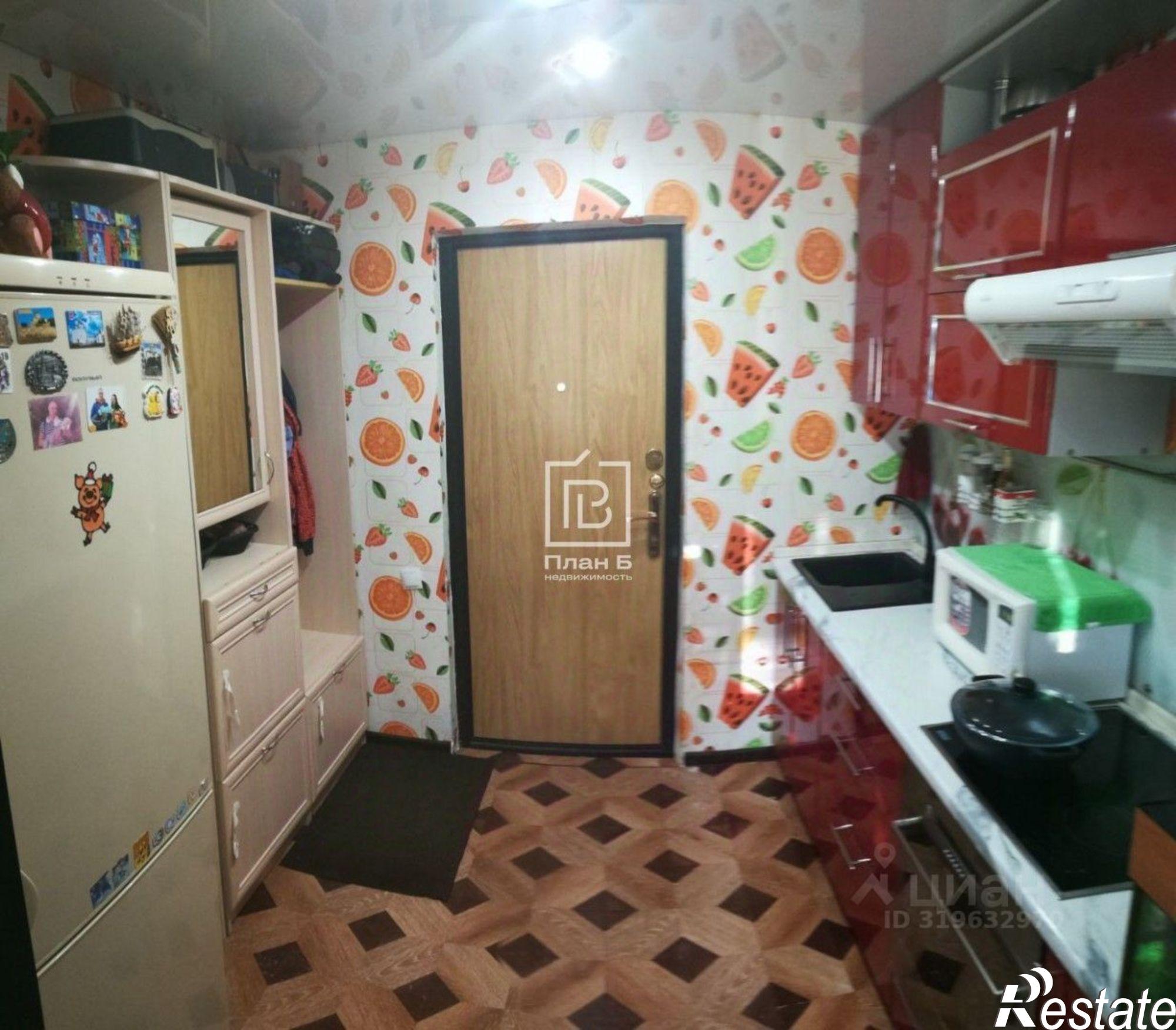 Купить комнату за 1 600 000 рублей на улица Платова, 40