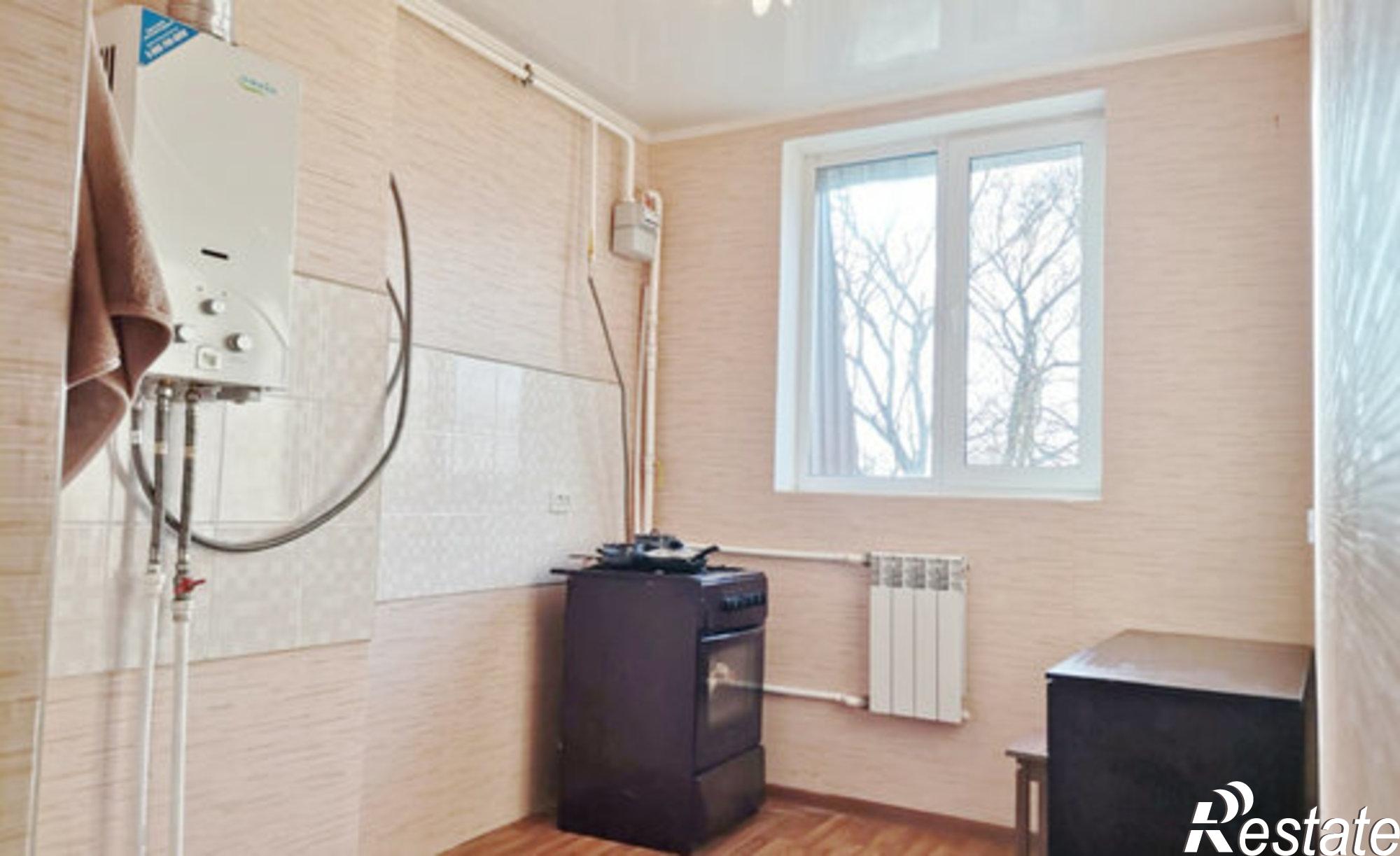 Купить квартиру за 2 200 000 рублей на Шахтёрская улица, 8