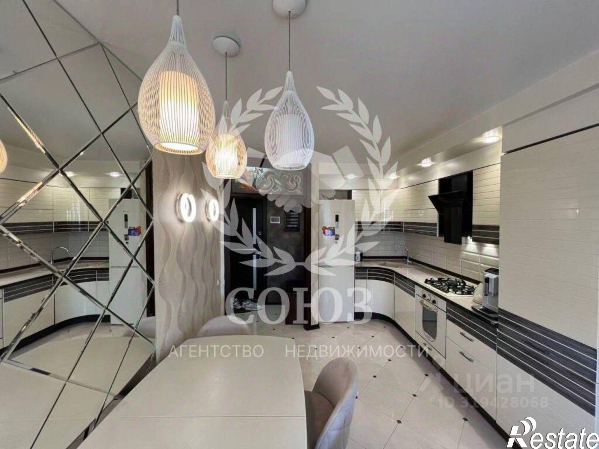 Купить квартиру за 8 900 000 рублей на Сиреневый б-р, 14