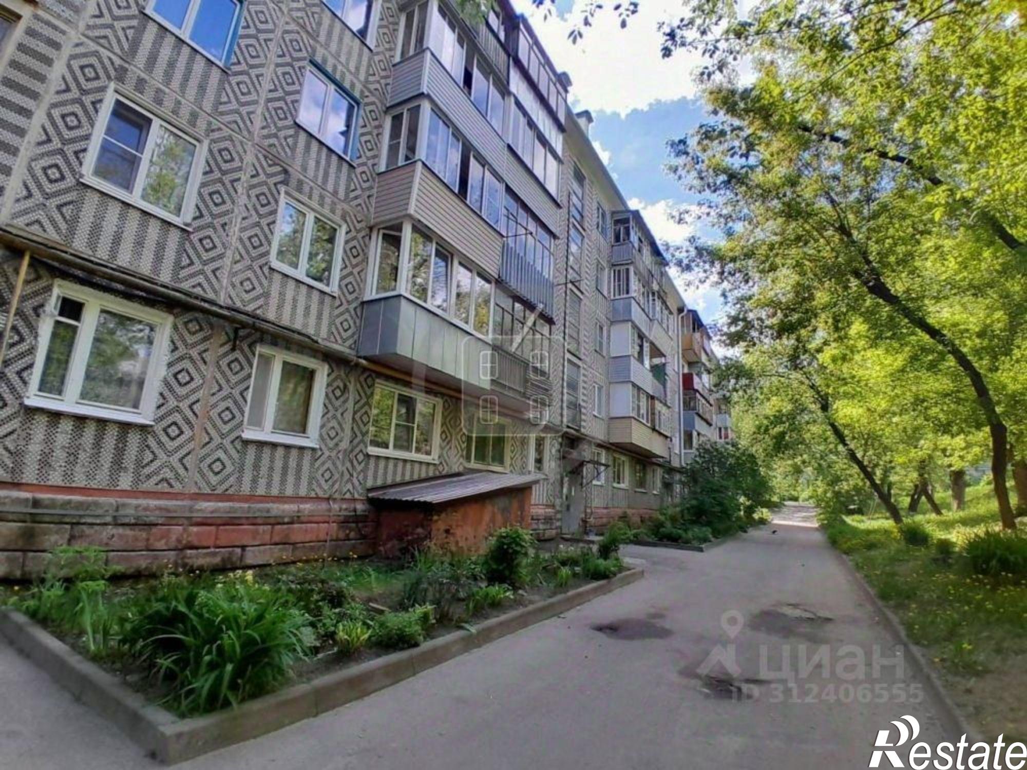 Купить квартиру за 3 250 000 рублей на ул Карачевская, 12