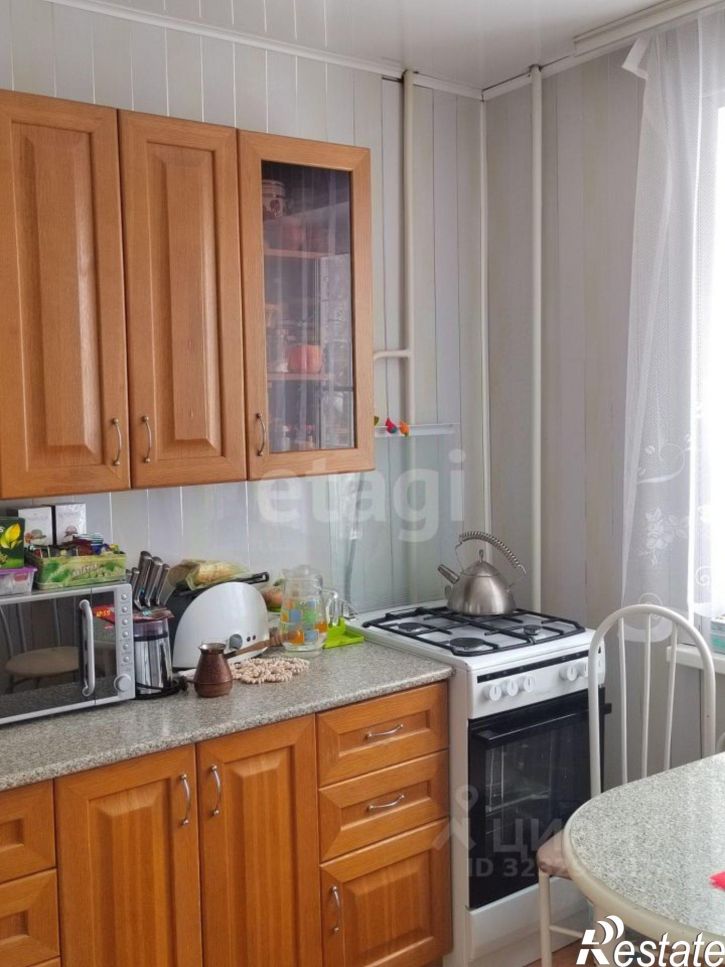 3-комн квартира улица Курсантов, 1,  д. 1