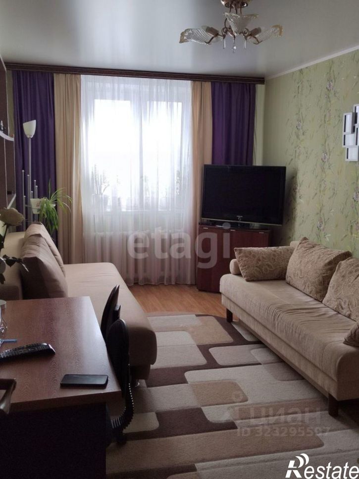 3-комн квартира улица Курсантов, 1,  д. 1