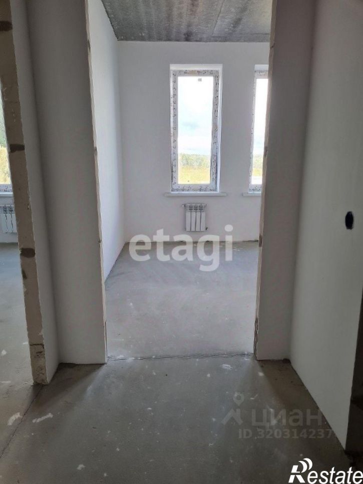 3-комн квартира улица Белые росы, 3,  д. 3