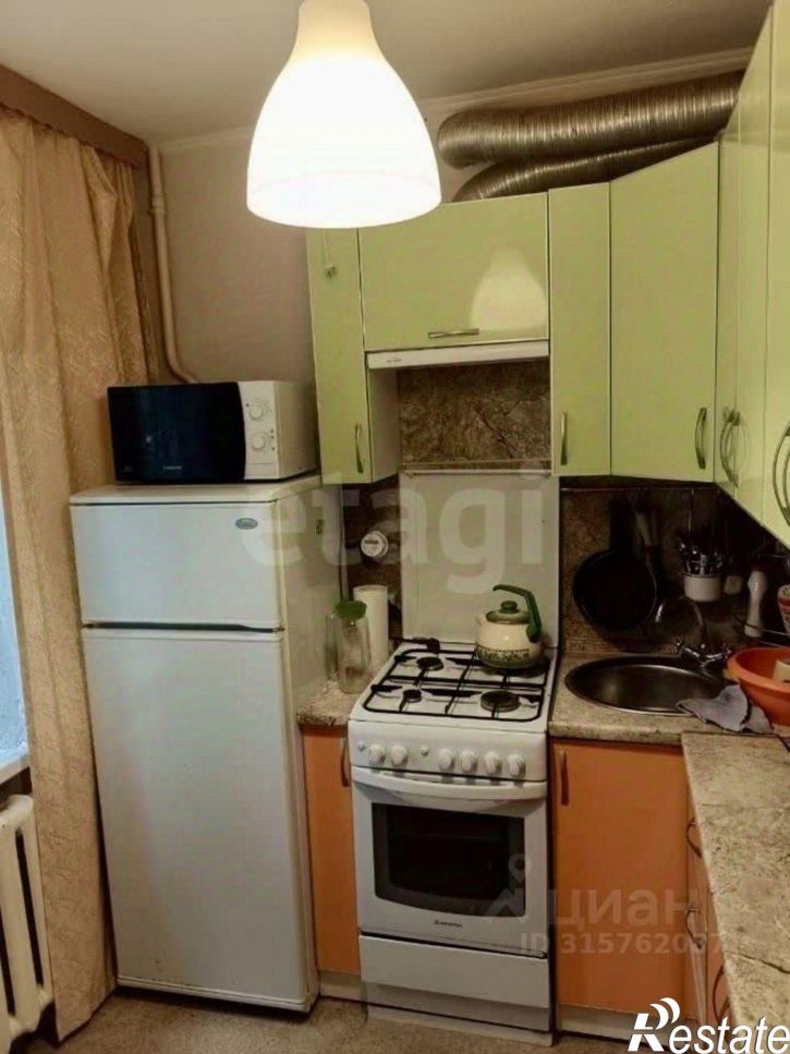 2-комн квартира улица Гурьянова, 16,  д. 16