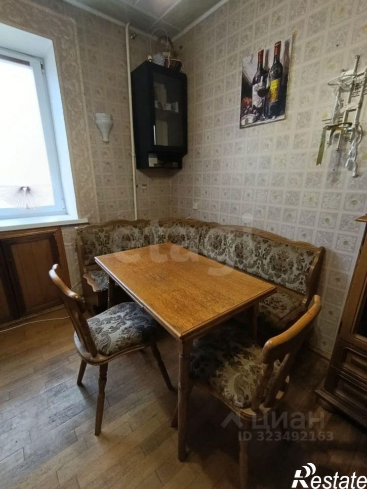 3-комн квартира улица Карпова, 19,  д. 19