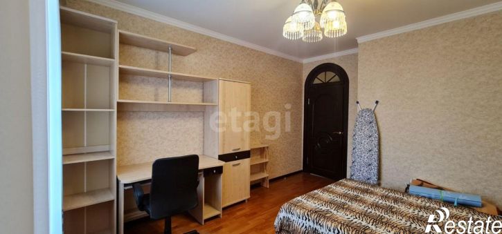 3-комн квартира улица Вооруженного Восстания, 2/23,  д. 2/23