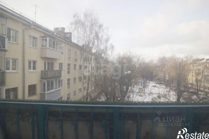 2-комн квартира ул Баррикад, 121,  д. 121