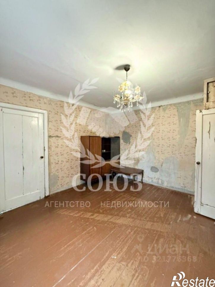 2-комн квартира ул Космонавта Комарова, 43,  д. 43