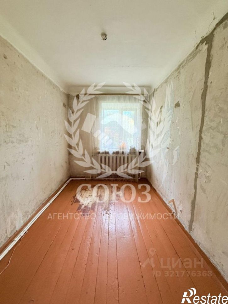 2-комн квартира ул Космонавта Комарова, 43,  д. 43