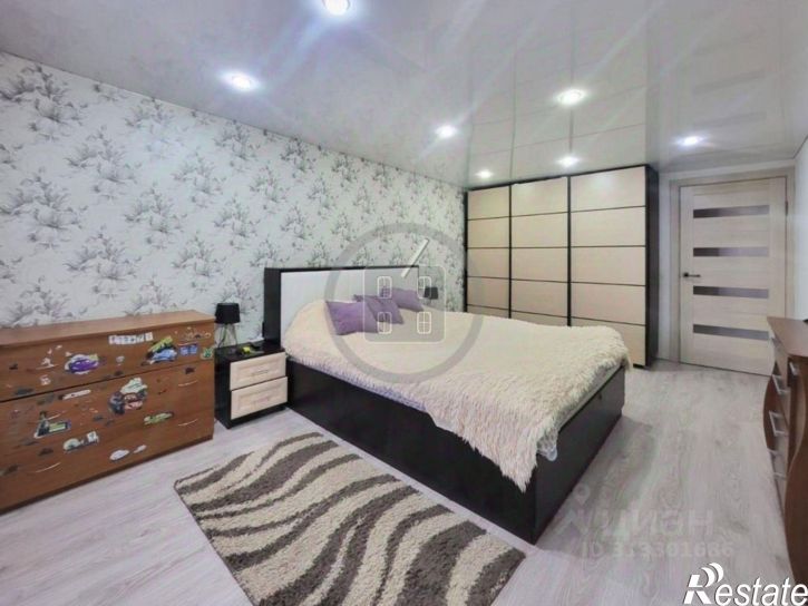 3-комн квартира улица Гурьянова, 18 к2,  д. 18 к2