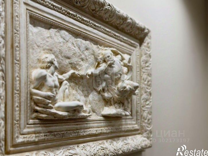 4-комн квартира ул Поле Свободы, 129,  д. 129