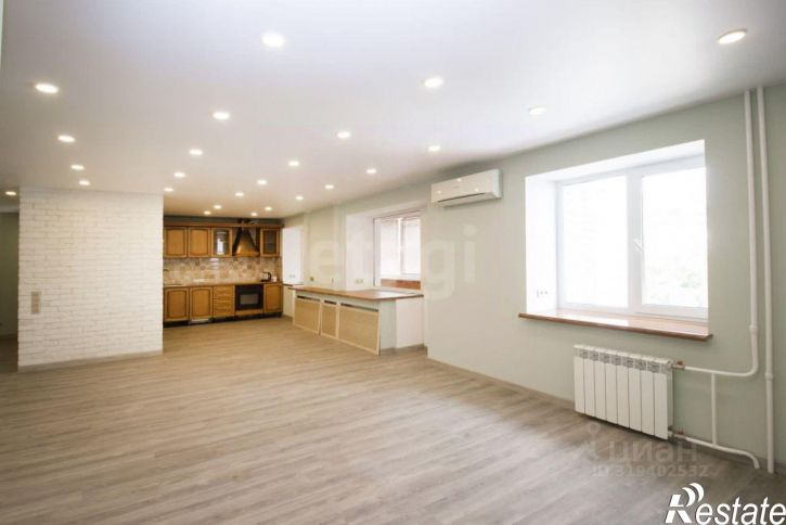 4-комн квартира улица Фридриха Энгельса, 147,  д. 147