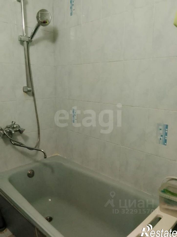 3-комн квартира улица Гурьянова, 47,  д. 47