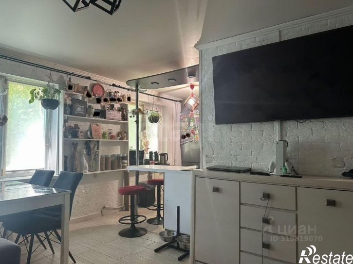 3-комн квартира ул Тульская, 100,  д. 100