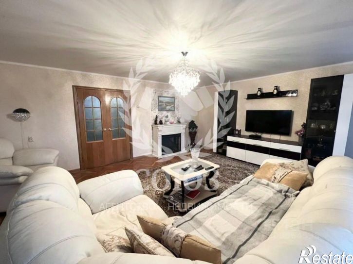 4-комн квартира улица Фридриха Энгельса, 147,  д. 147