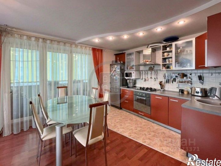 2-комн квартира б-р Моторостроителей, 1,  д. 1