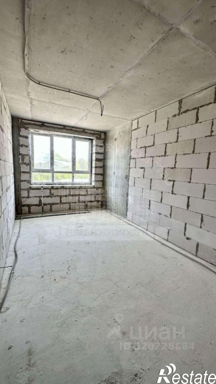 2-комн квартира ул Первых Коммунаров, 12,  д. 12