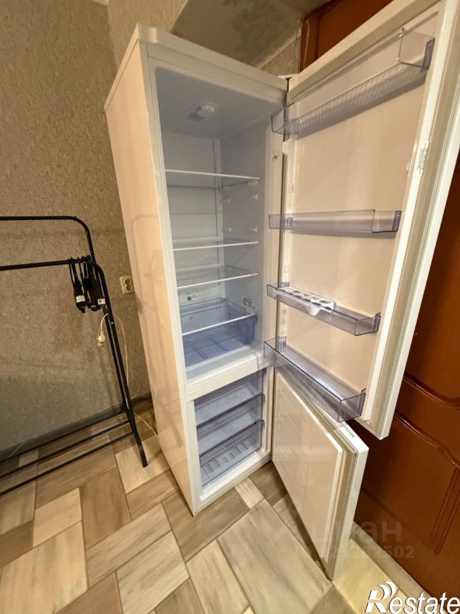 Сдать комнату за 13 000 рублей на пер Калинина, 9