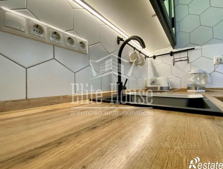 2-комн квартира улица Фомушина, 33,  д. 33