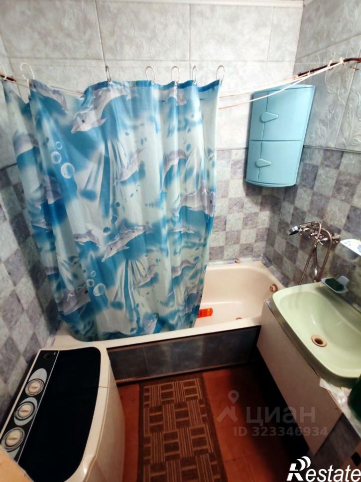 3-комн квартира улица Генерала Попова, 18 к2,  д. 18 к2