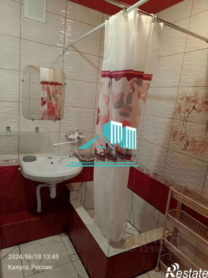 2-комн квартира улица Петра Тарасова, 7,  д. 7