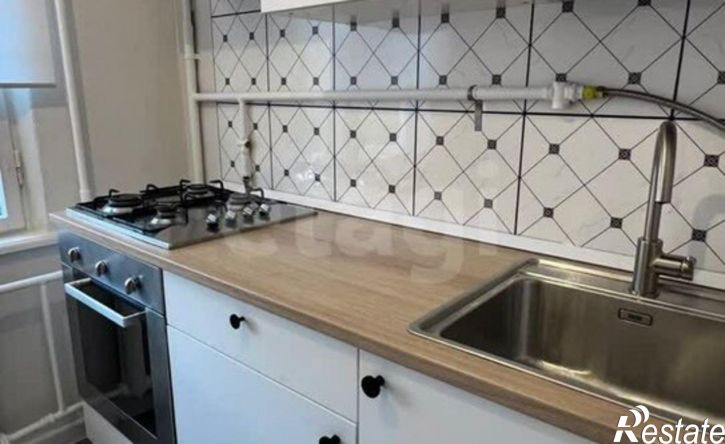 3-комн квартира улица Подвойского, 27,  д. 27