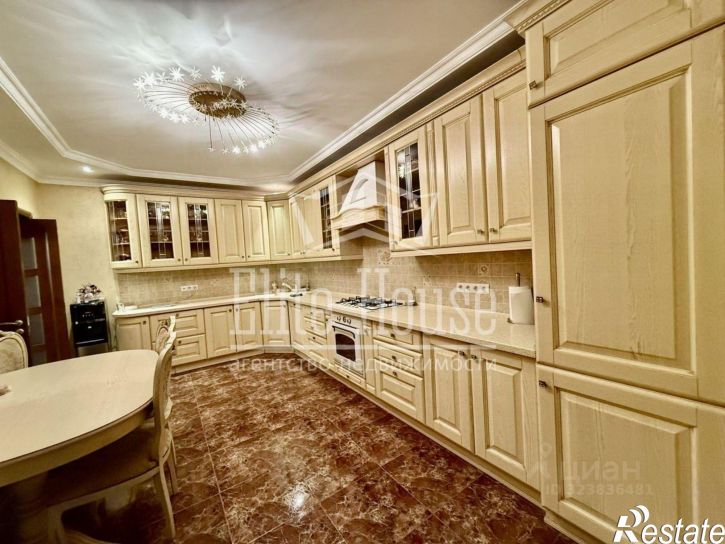 3-комн квартира ул Георгия Димитрова, 24,  д. 24