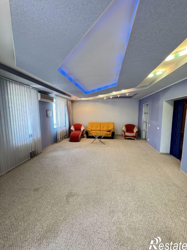 2-комн квартира улица Дзержинского, 69,  д. 69