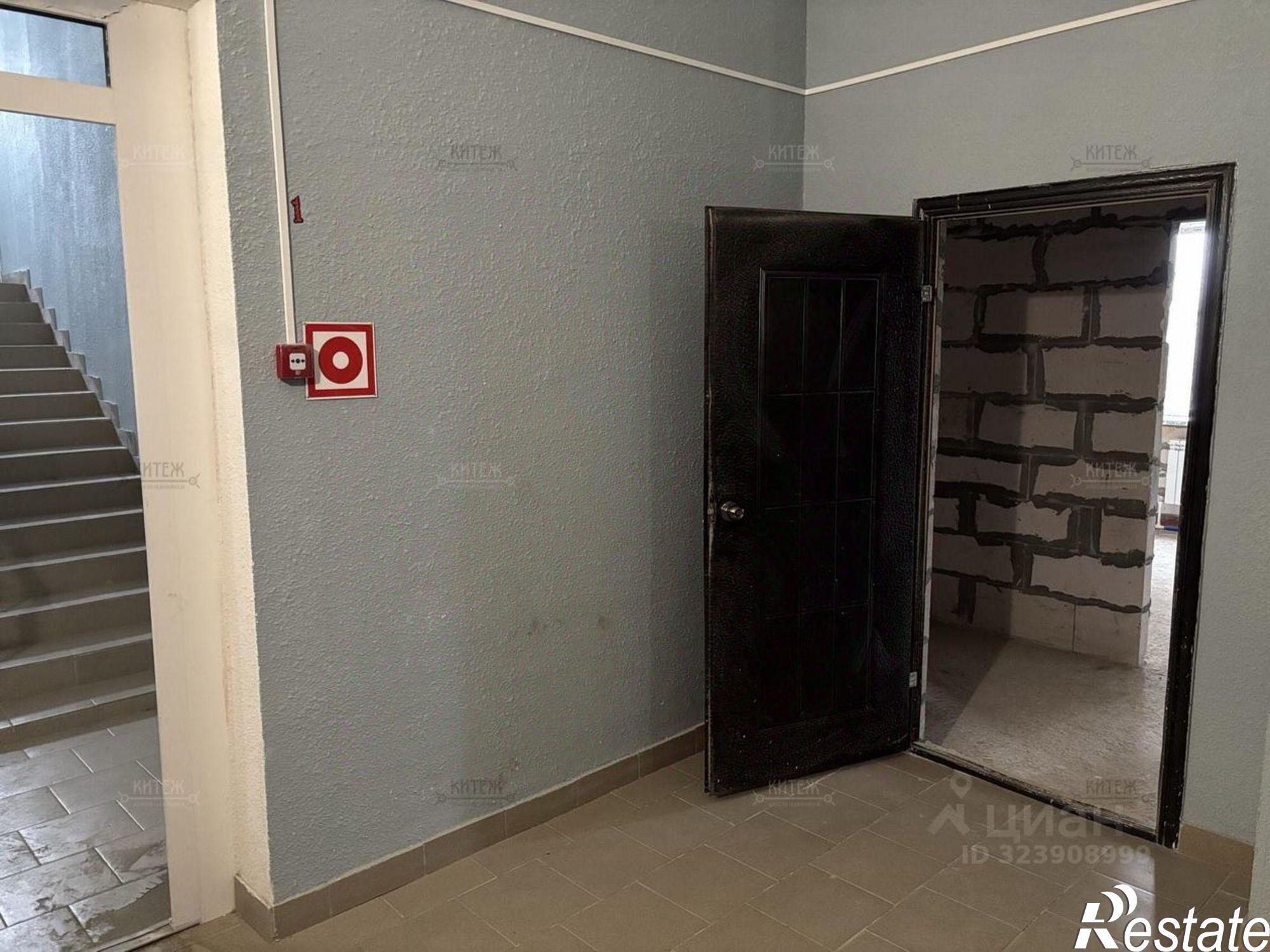 Купить квартиру за 6 624 800 рублей на ул Азаровская, 40 1