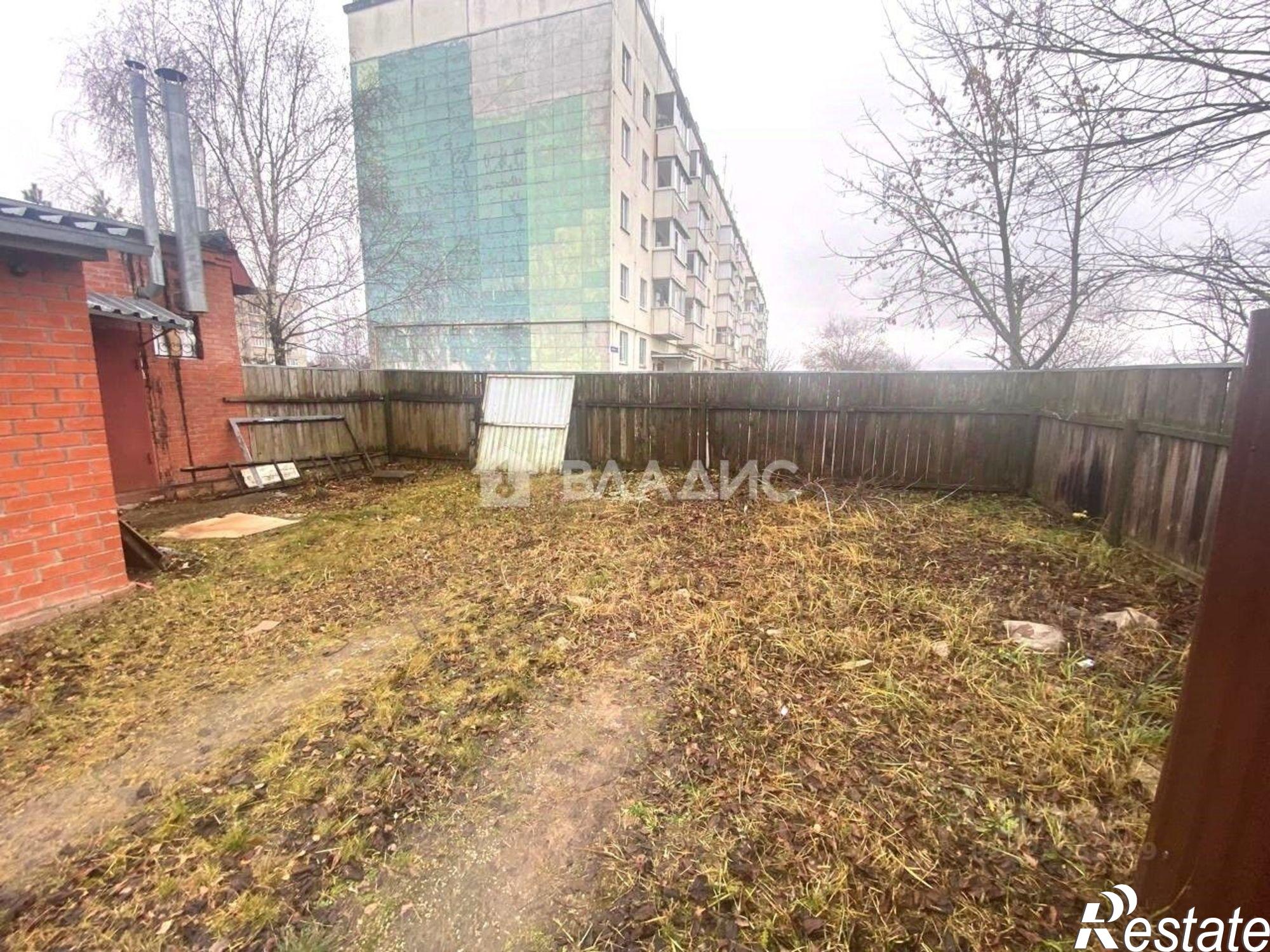 Сдать торговое помещение за 2 362 рублей на Школьная улица, 2А