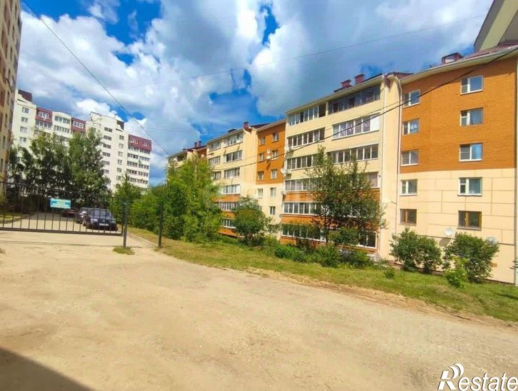 3-комн квартира Сиреневый бульвар, 18,  д. 18