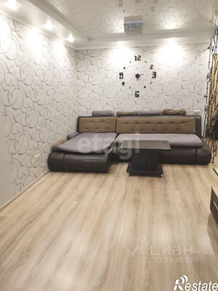 3-комн квартира ул Братьев Луканиных, 5,  д. 5