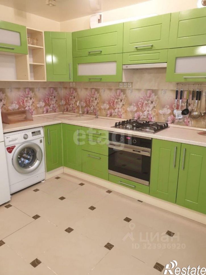 3-комн квартира ул Братьев Луканиных, 5,  д. 5