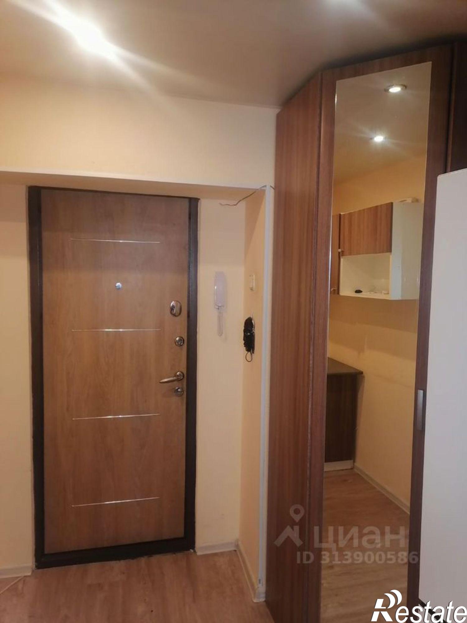 Сдать комнату за 13 000 рублей на ул Карла Либкнехта, 14 1